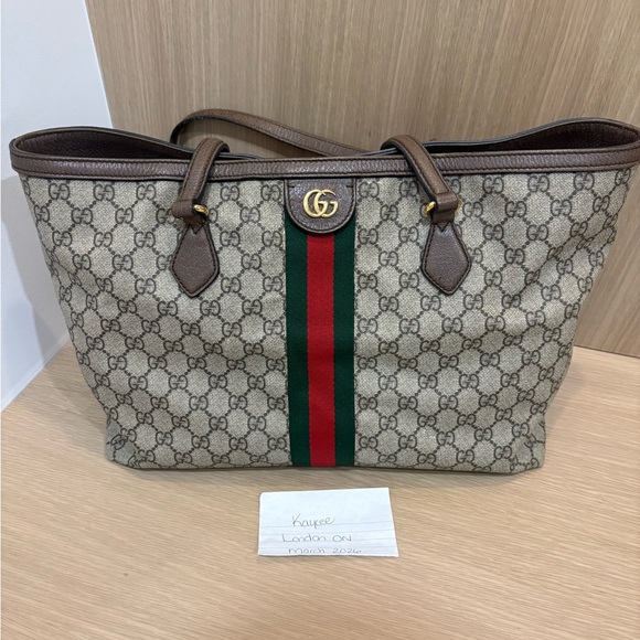 Gucci Handbags - Gucci Ophidia Medium Tote